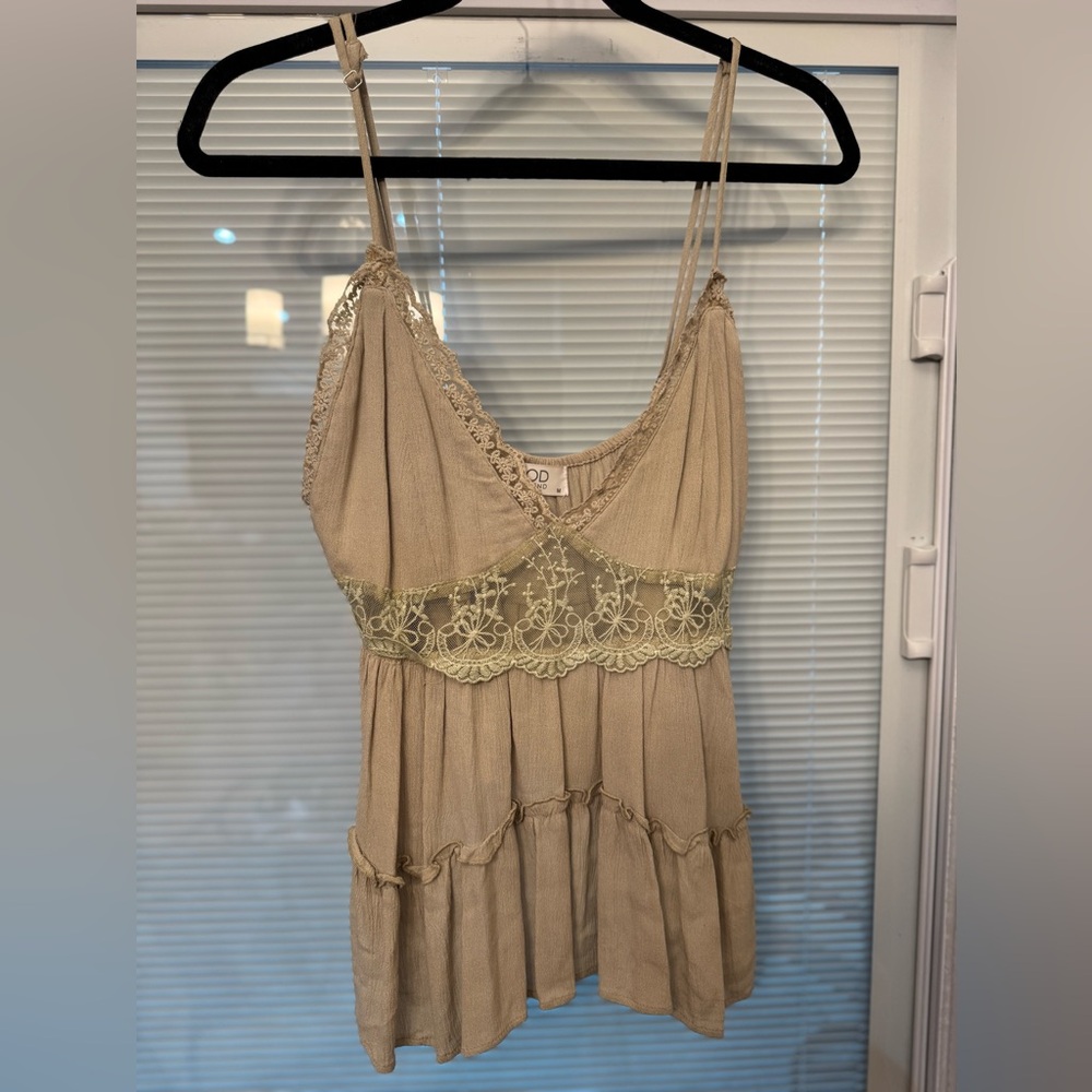 Mod on Trend Lace Trim Spaghetti Strap Tank Top- Beige